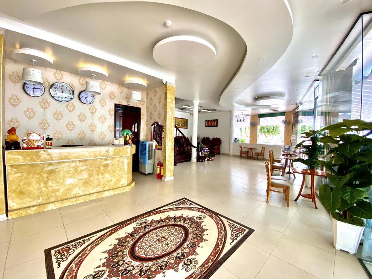 Phuong Nam Hotel Ap Tan An  Exterior photo