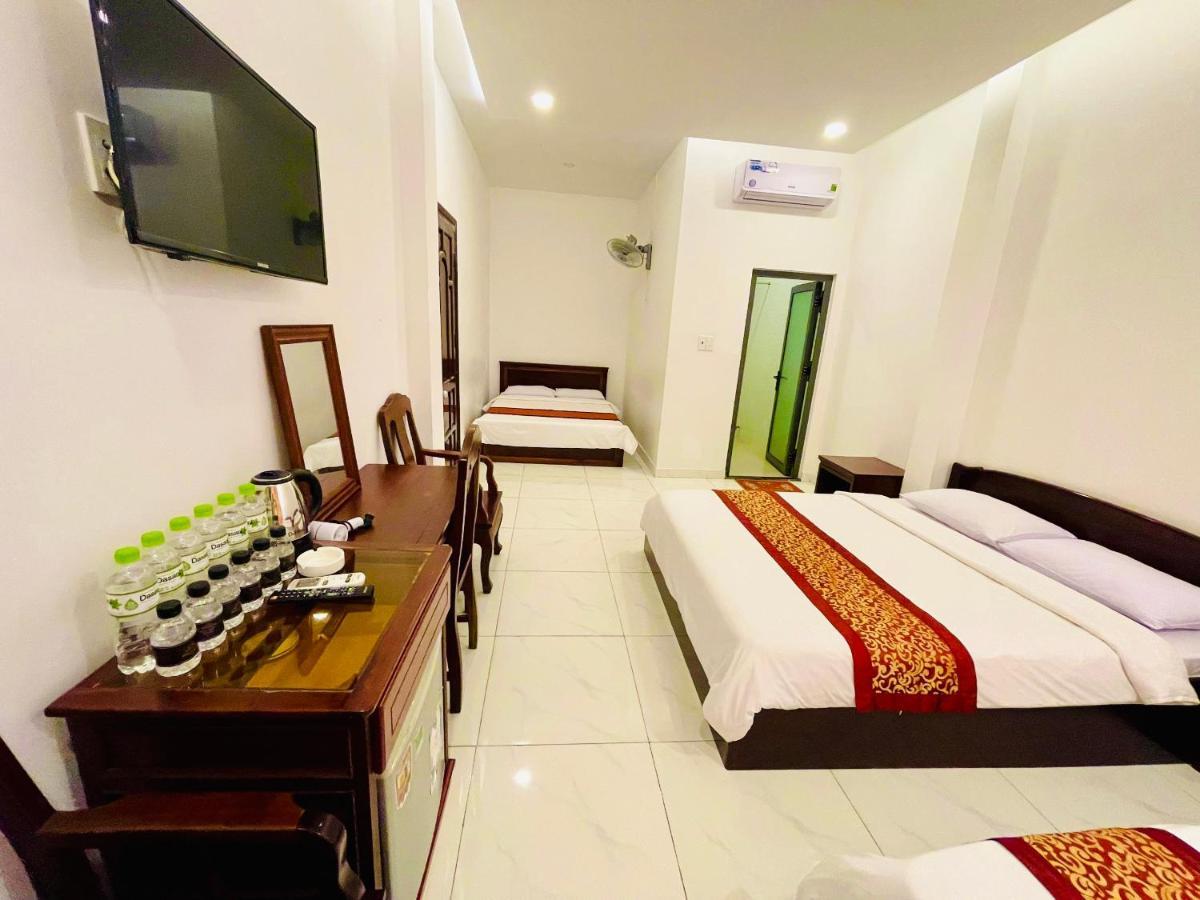 Phuong Nam Hotel Ap Tan An  Exterior photo