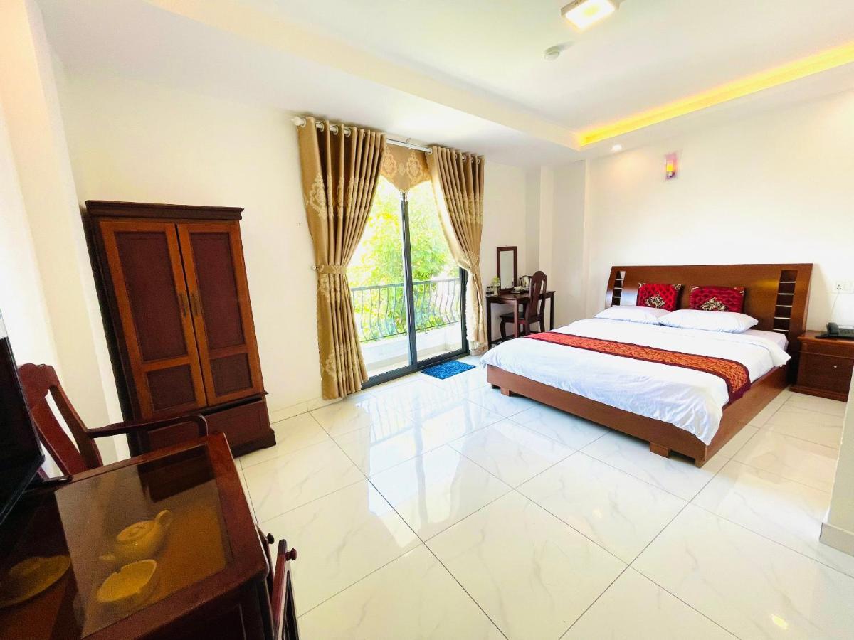 Phuong Nam Hotel Ap Tan An  Exterior photo