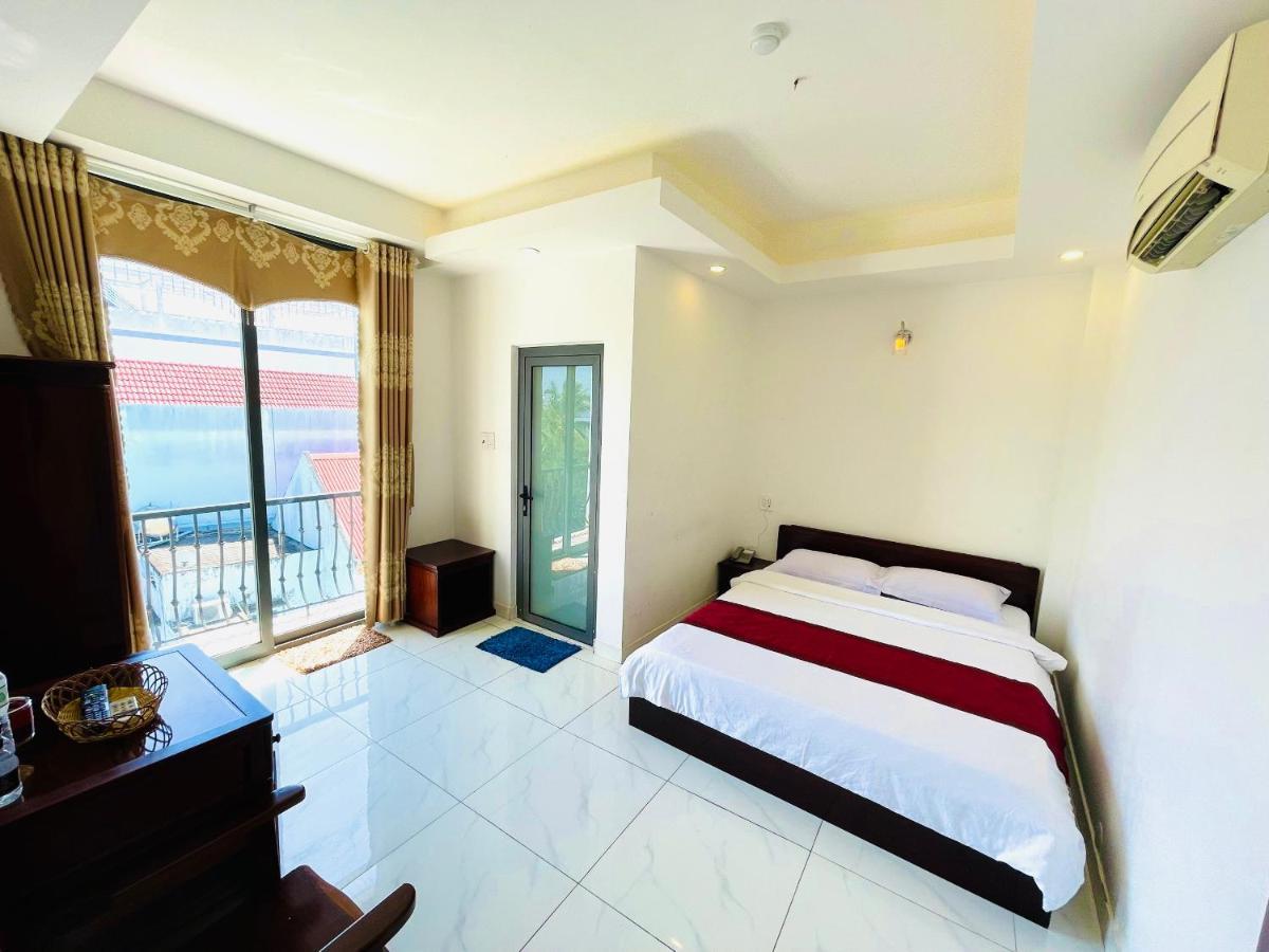 Phuong Nam Hotel Ap Tan An  Exterior photo